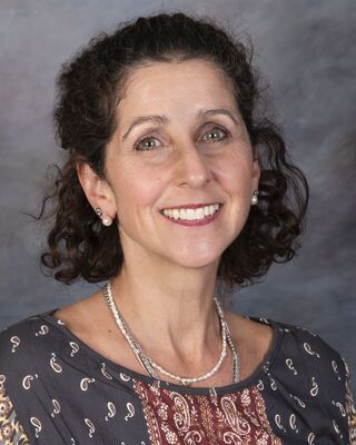 Photo of Laura Neimark, LCSW Photo of Laura Neimark, LCSW